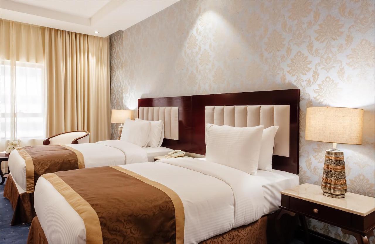 Crystal Plaza Al Majaz Hotel Sardzsa Kültér fotó