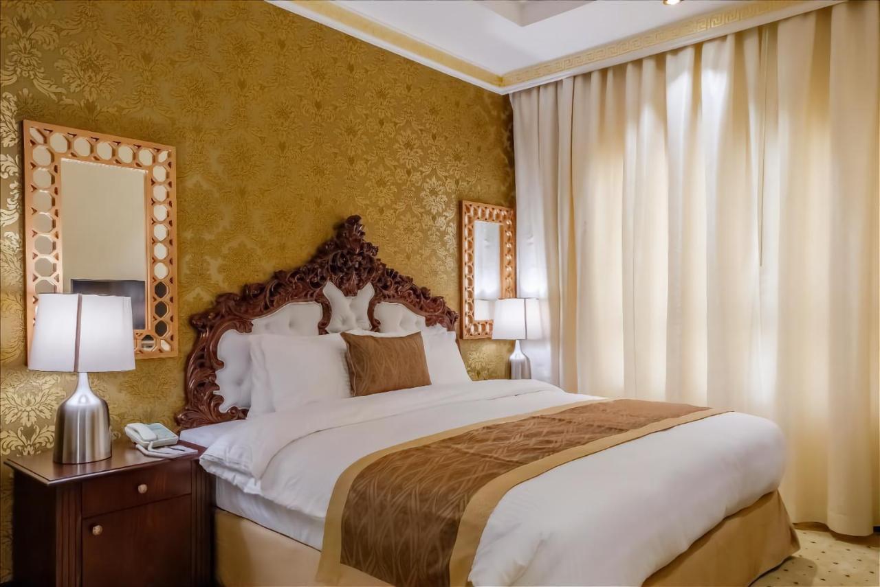 Crystal Plaza Al Majaz Hotel Sardzsa Kültér fotó