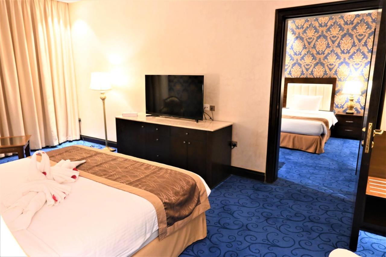 Crystal Plaza Al Majaz Hotel Sardzsa Kültér fotó