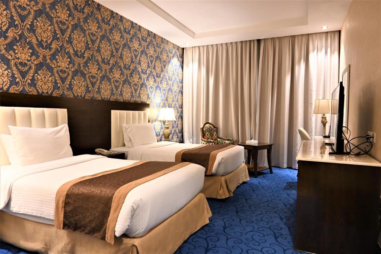 Crystal Plaza Al Majaz Hotel Sardzsa Kültér fotó