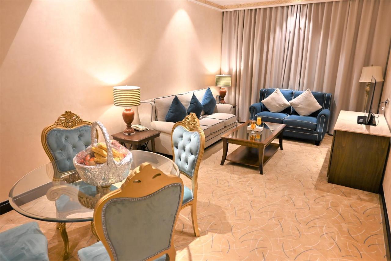 Crystal Plaza Al Majaz Hotel Sardzsa Kültér fotó